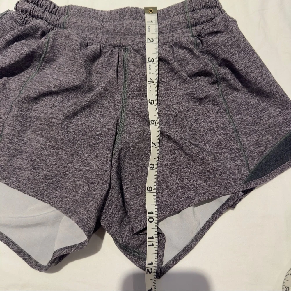 Lululemon Hotty Hot Gray Lined Shorts II 2.5” Size 4 Heather Lux Multi Black NWO - Picture 12 of 15
